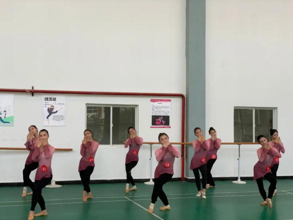 学院动态|云南经济管理学院舞蹈专业课期末考试活动 第 6 张