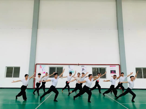 学院动态|云南经济管理学院舞蹈专业课期末考试活动 第 7 张