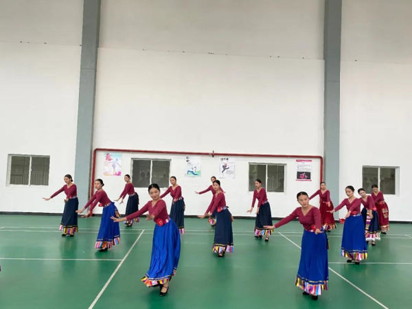 学院动态|云南经济管理学院舞蹈专业课期末考试活动 第 9 张