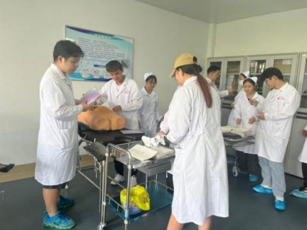 护理系-妇产科护理学实验公开课 第 2 张