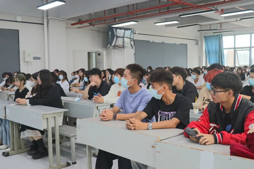 开学第一课｜2022级新生入学教育，与新生零距离交流 第 3 张