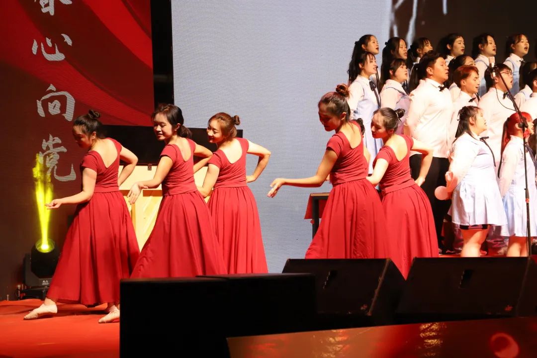 红色精神展风采，红歌颂党赞伟业 第 6 张