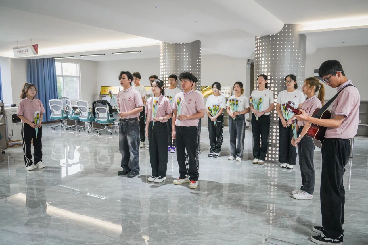 表彰！致敬经管老师！ 第 47 张