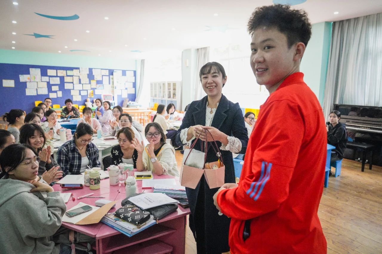 表彰！致敬经管老师！ 第 49 张