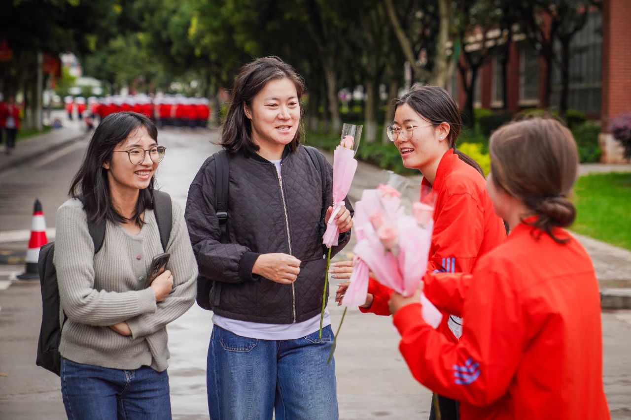 表彰！致敬经管老师！ 第 53 张
