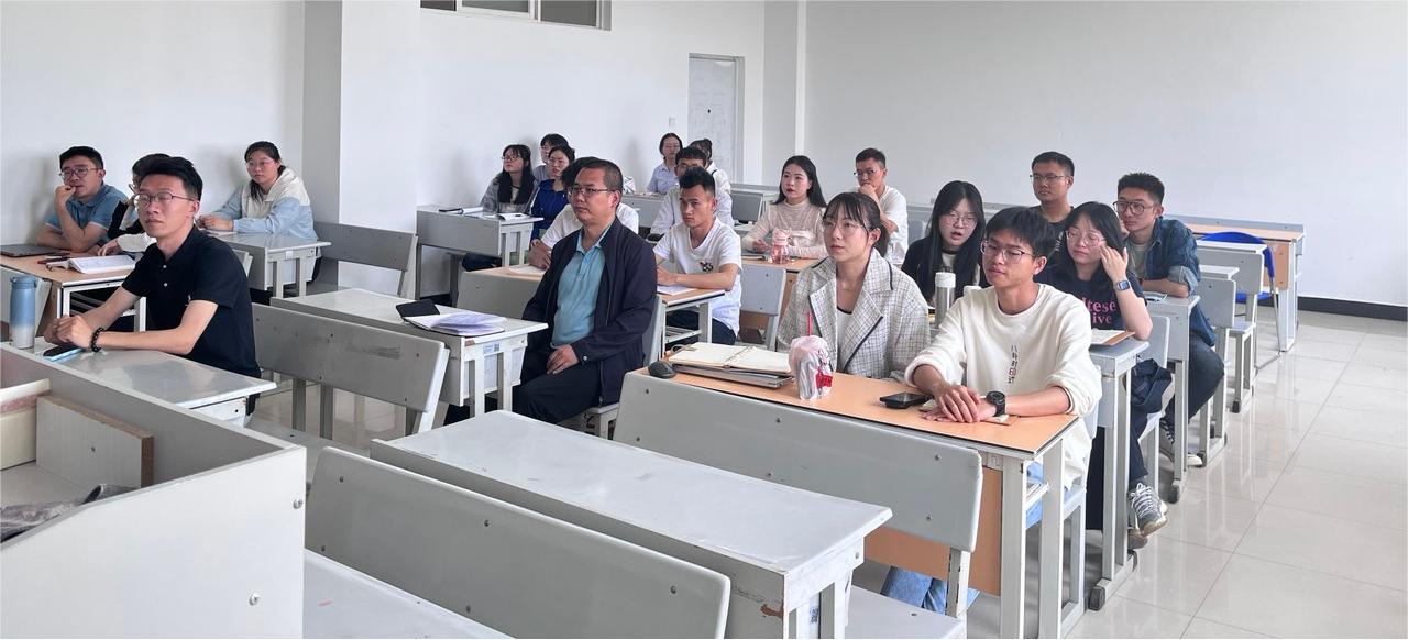 【党建引领】第一党支部教师理论学习 第 1 张 【党建引领】第一党支部教师理论学习 第 1 张