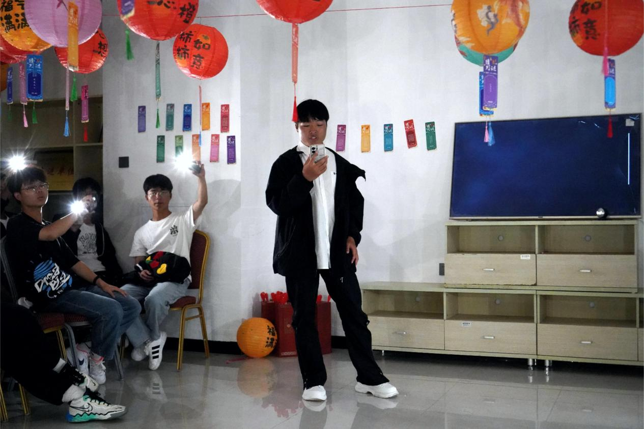 【团学活动】智趣中秋，灯谜盛宴 第 4 张