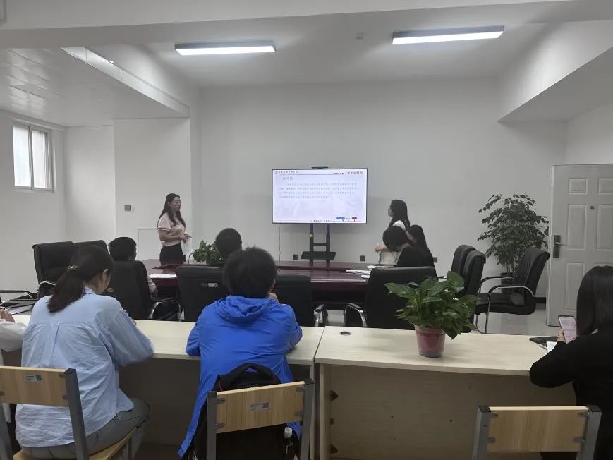 640.jpeg 智慧社区举办“时代新人铸魂工程”辅导员案例研讨大赛 第 3 张