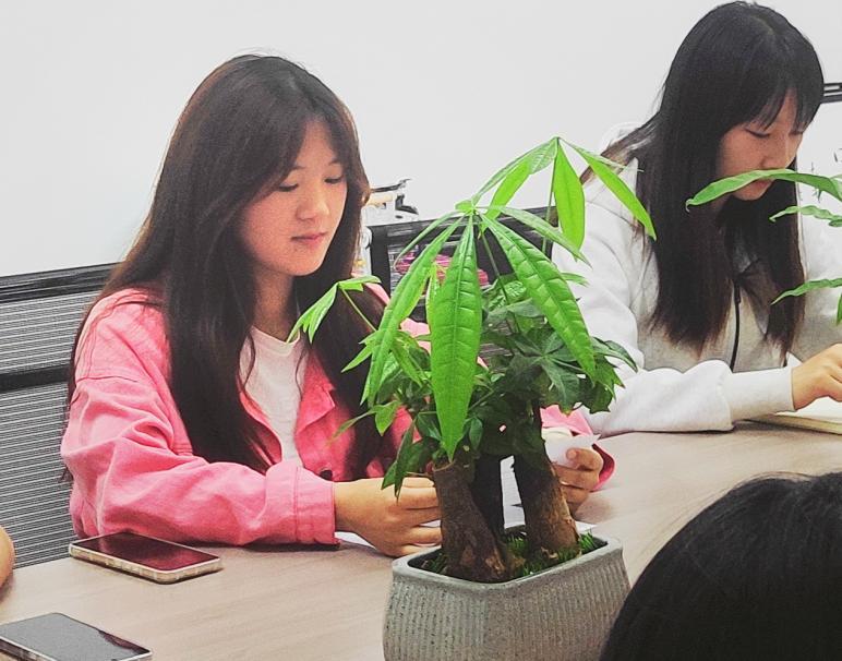 “以书润心，与书为伴”智慧社区开展读书分享会 第 11 张