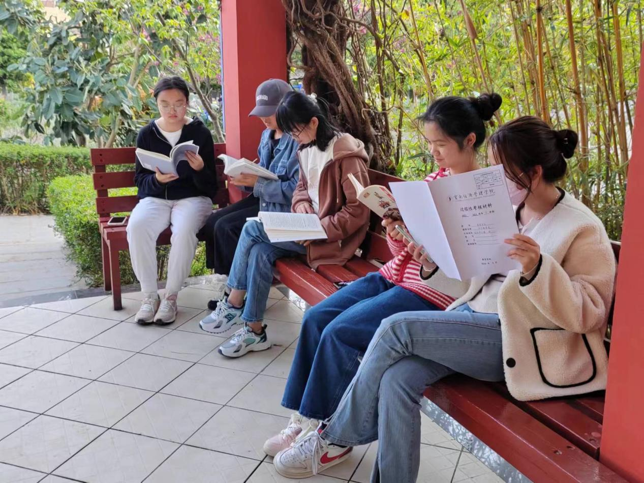 学风建设|霞光浸润疲惫心灵，晚读为梦注入活力 第 3 张