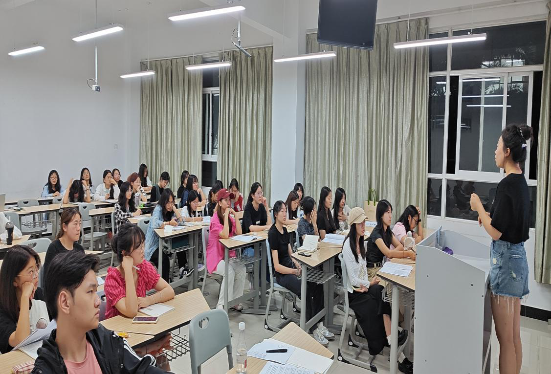 《“团团陪伴，‘就’有‘位’来”》主题团日活动 第 3 张