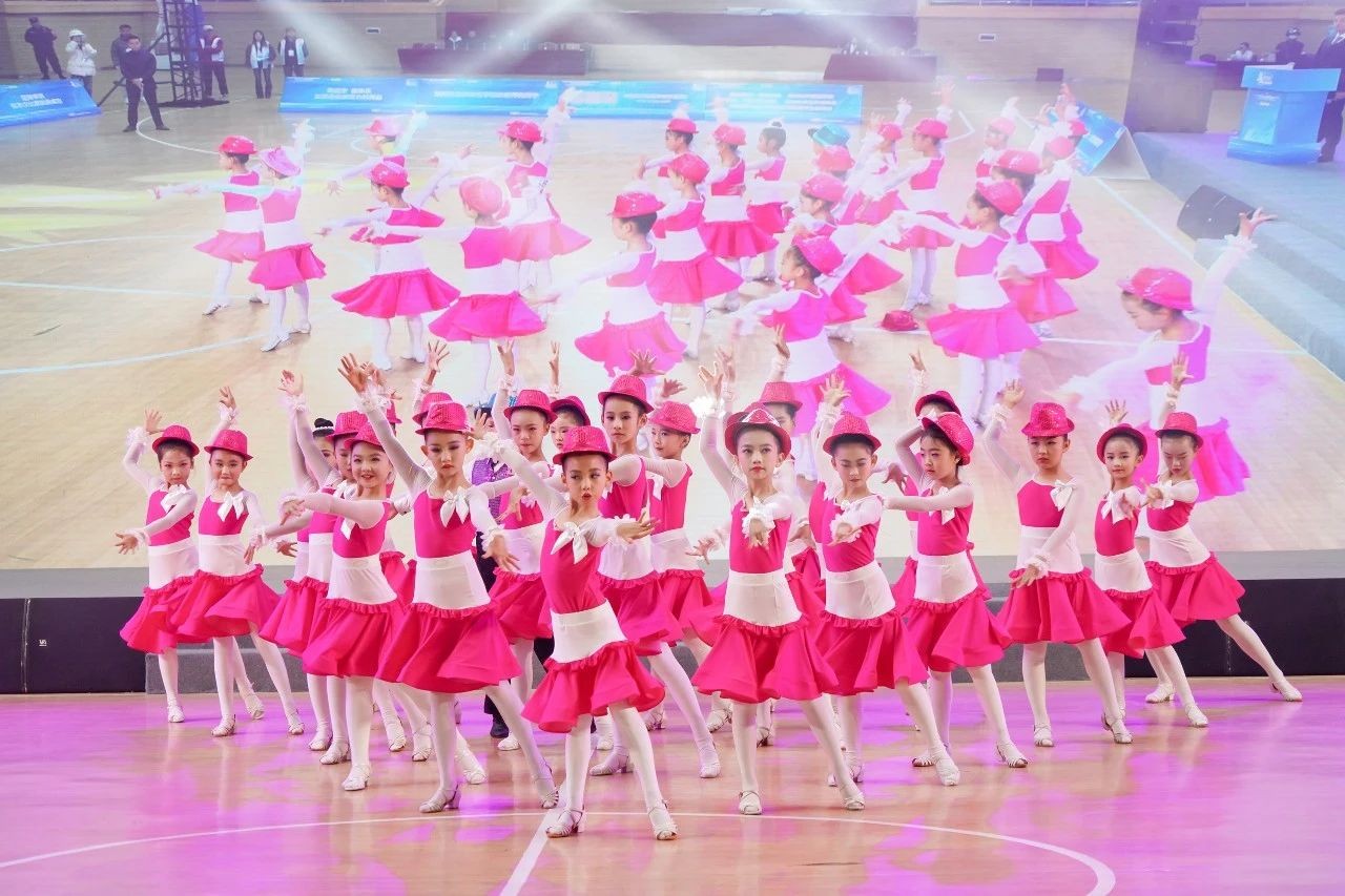 2023年云南省大学生体育舞蹈锦标赛在云南经济管理学院开幕！ 第 24 张