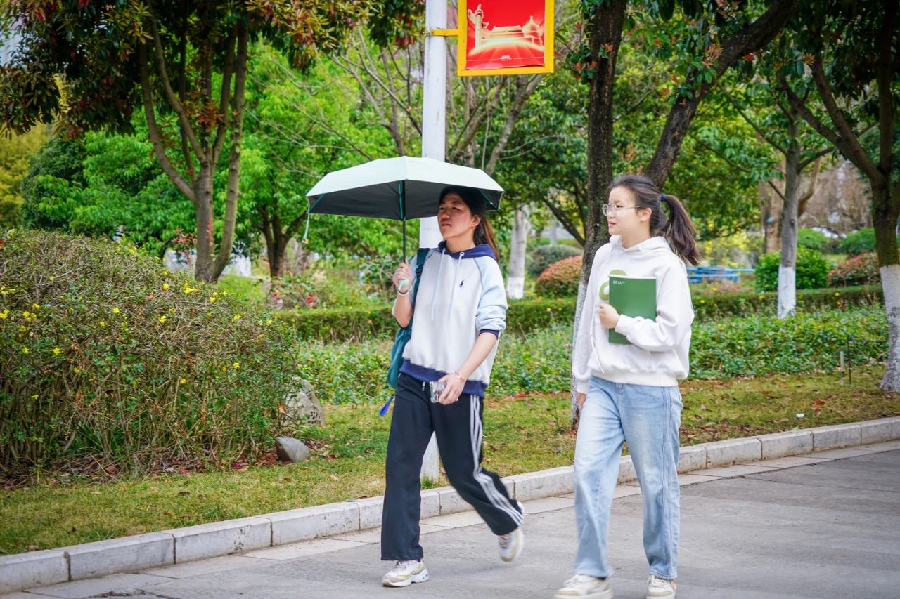 云南经济管理学院春季学期开学！ 第 13 张