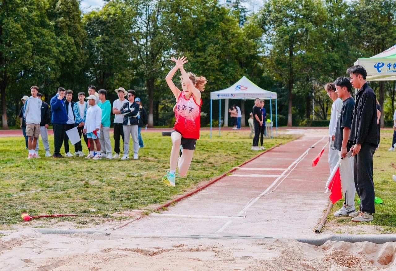 专业第一、视频博主...云经管体育系学姐凭什么闪闪发光？ 第 10 张