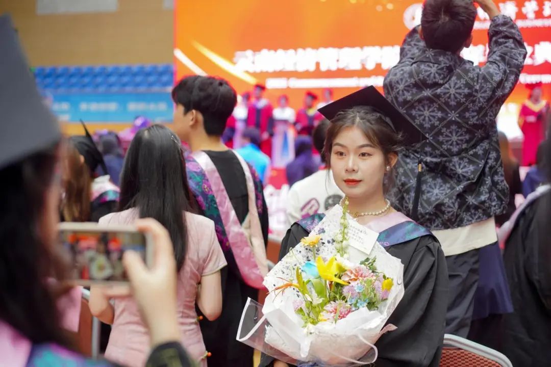 云南经济管理学院2025年毕业典礼隆重举行！ 第 24 张