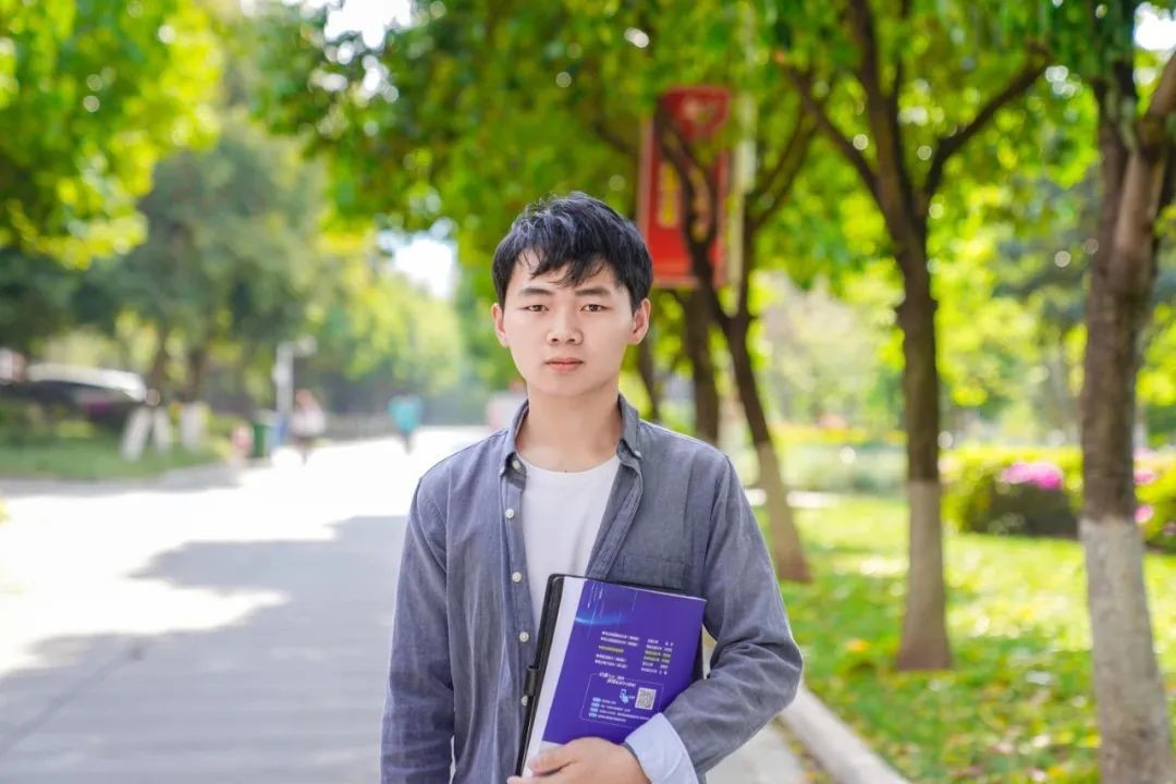 云经管学子登上《人民日报》！还成功上岸省考公务员！ 第 2 张