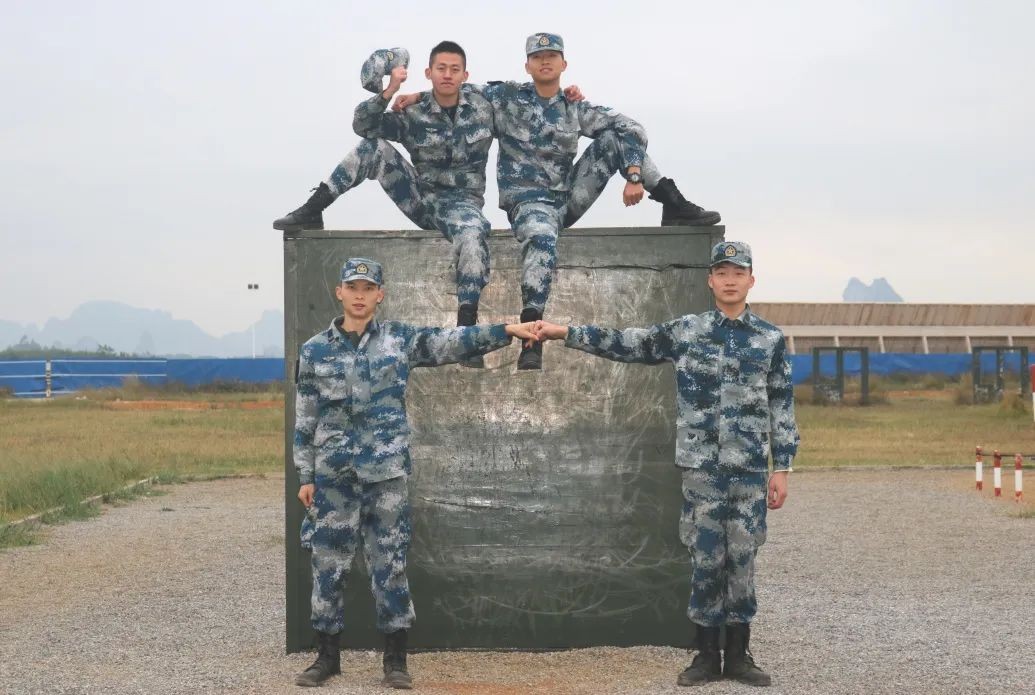 专业榜首+国奖学霸，还是退伍兵？他的下个“战场”在新疆！ 第 5 张