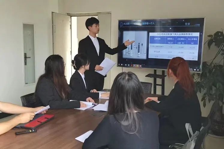 专业榜首+国奖学霸，还是退伍兵？他的下个“战场”在新疆！ 第 8 张