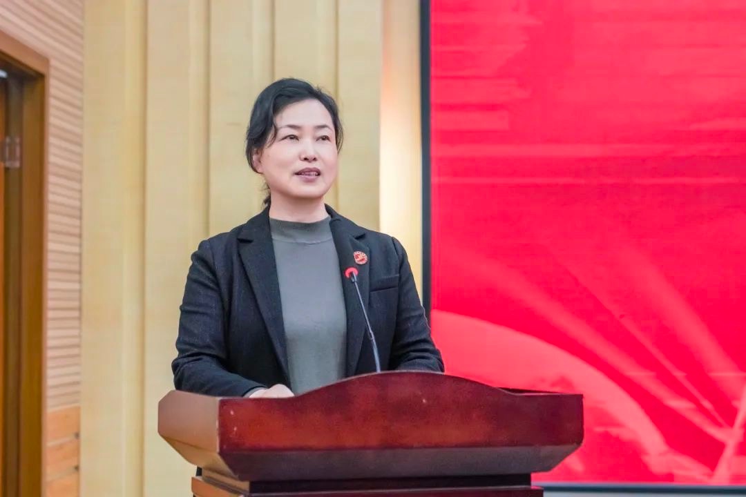 奖励300万！云南经济管理学院召开创新大赛（2024）表彰大会 第 9 张