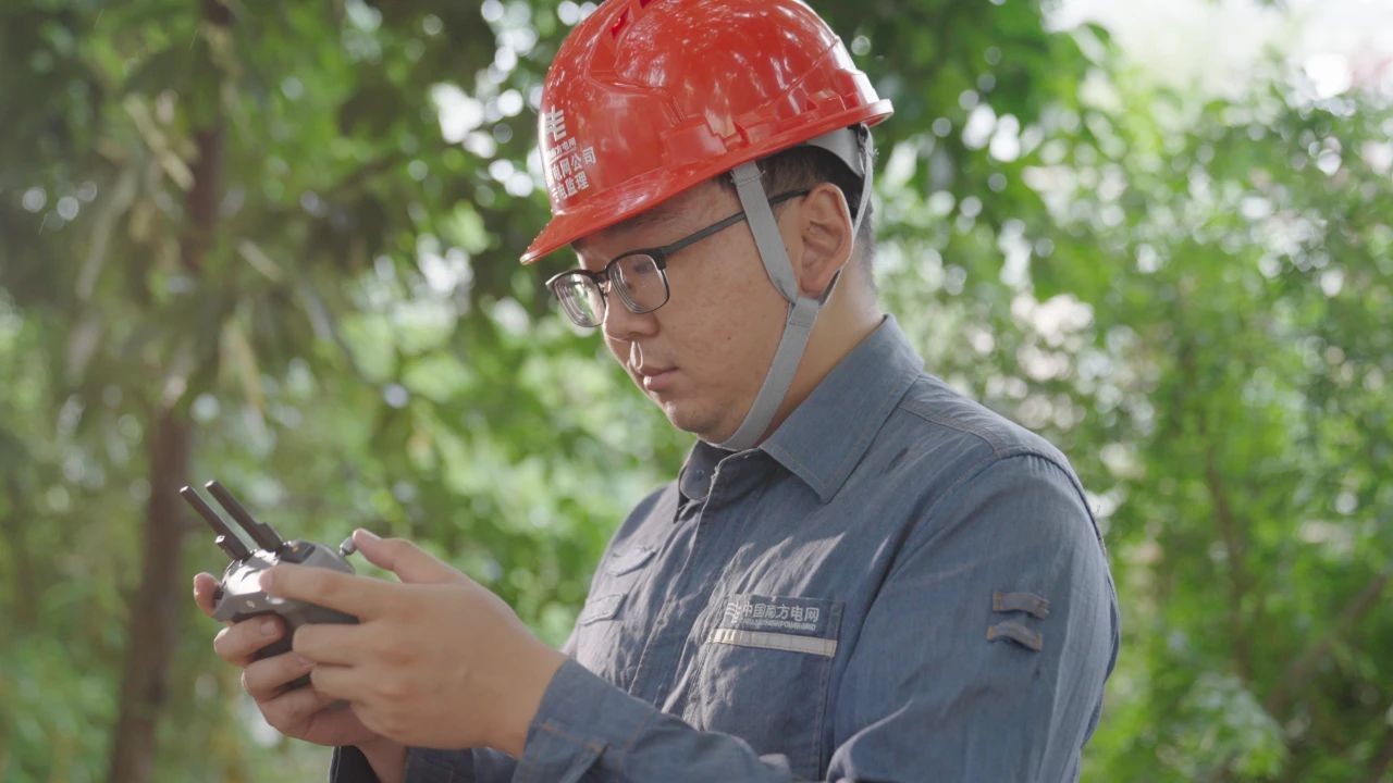 毕业入职电网！8年，他从基层干到副总监！ 第 6 张