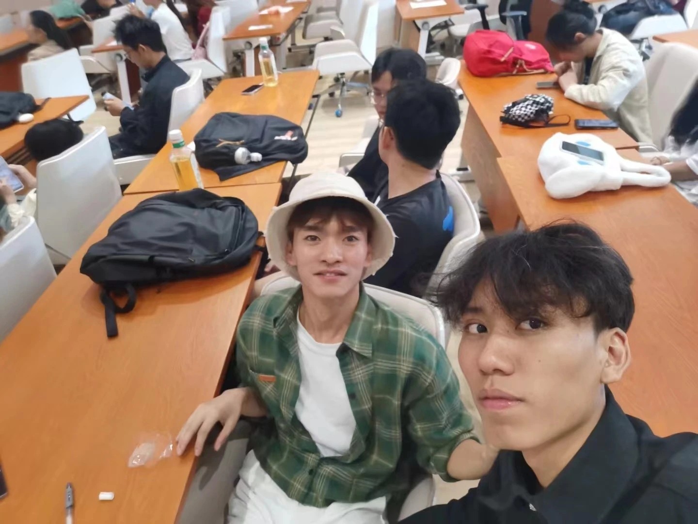 从中专生到研究生??他从云经管迈向更高台阶！ 第 6 张