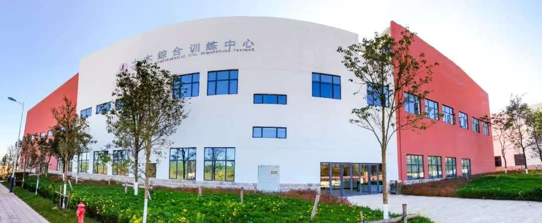 毕业入职电网！8年，他从基层干到副总监！ 第 2 张