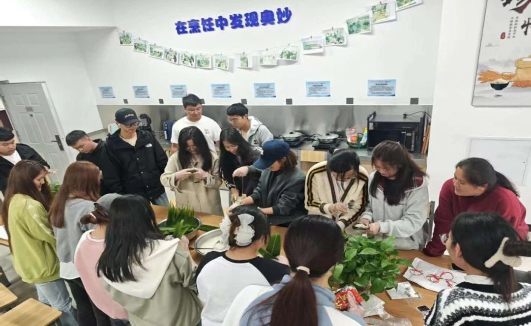 一站式学生社区 | 智慧社区开展“粽香端午，情系传统”端午节主题活动 第 6 张