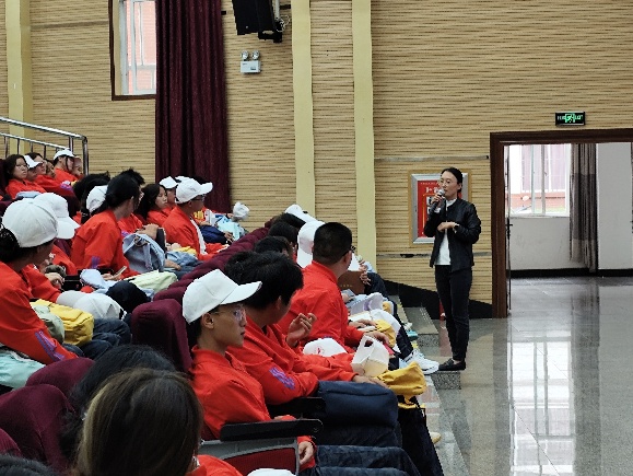 筑梦医药新时代，培育卓越接班人 ——云南经济管理学院医学院2025级药学、中药学专业新生入学教育专业宣讲会成功举行 第 7 张