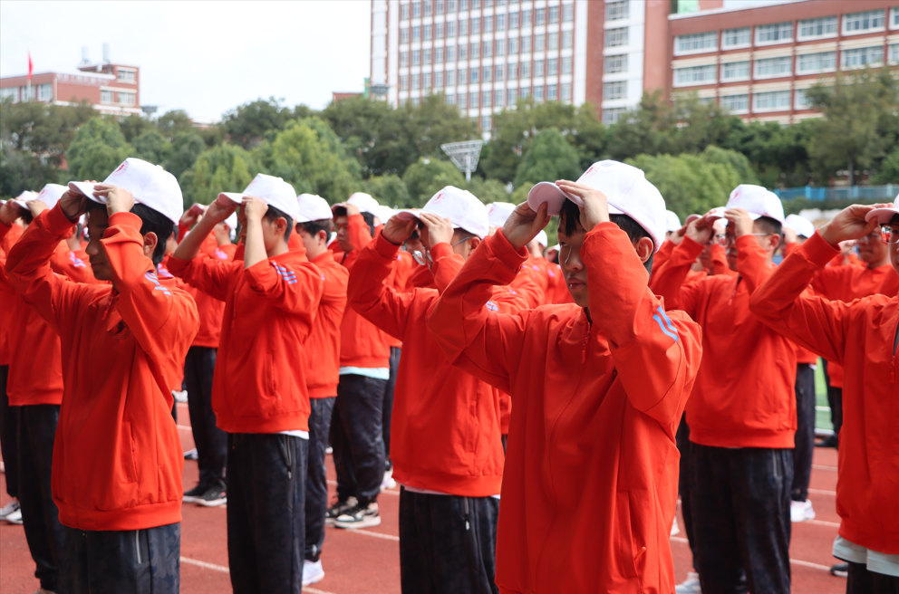 训之以严，砺之以行——云经管医学院军训纪实 第 5 张