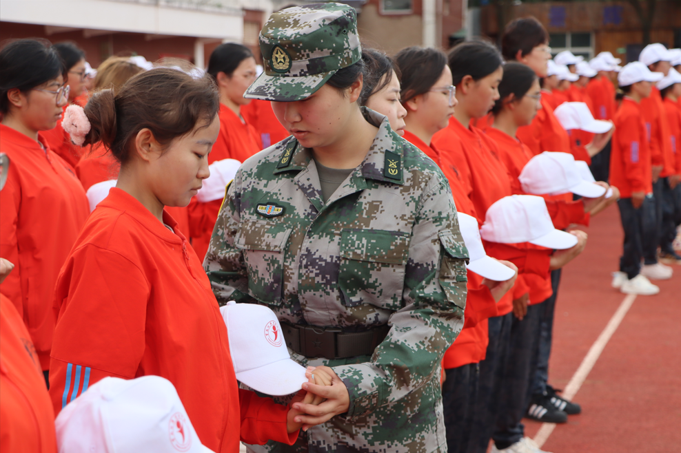 训之以严，砺之以行——云经管医学院军训纪实 第 10 张