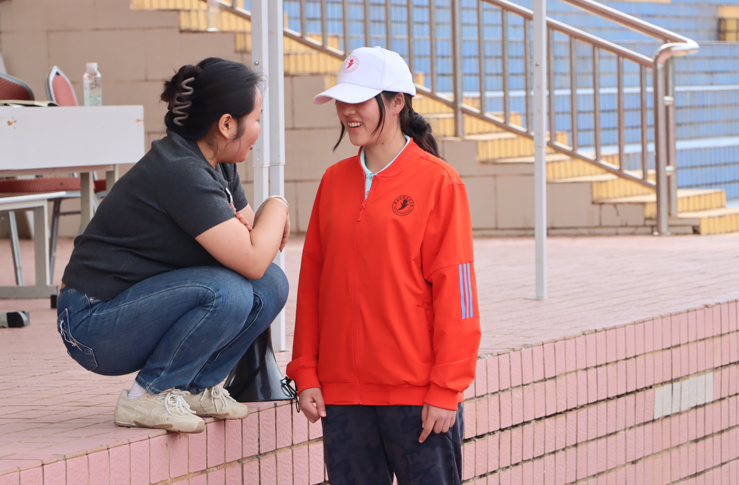 云南经济管理学院医学院：军训温情满场，青春暖意盈心 第 10 张