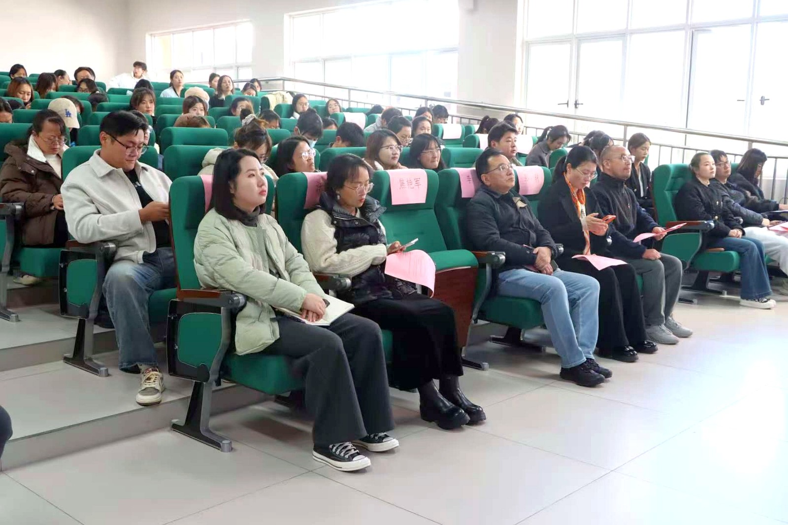 我敢闯、我会创——云南经济管理学院医学院中国国际大学生创新大赛（2026）院赛成功举办 第 3 张