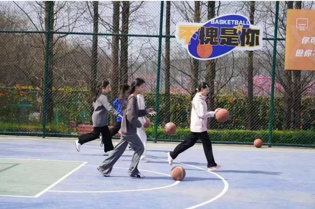 今天，云经管开学第一天！ 第 11 张