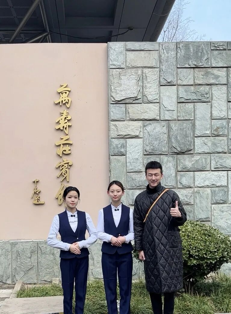 全国两会，云经管学子在现场！ 第 4 张