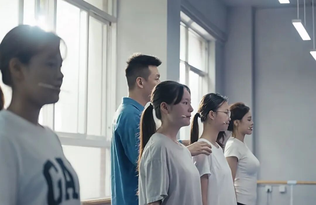 全国两会，云经管学子在现??！ 第 2 张