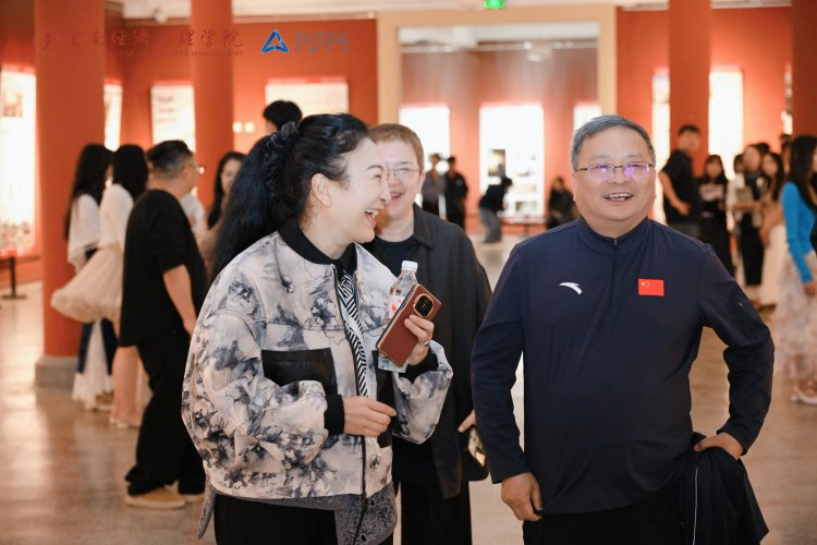 万象映界  艺彩绽放——云南经济管理学院艺术与传媒学院2026“万象·映界”展演今日绽放，双馆共赏艺术盛宴 第 24 张