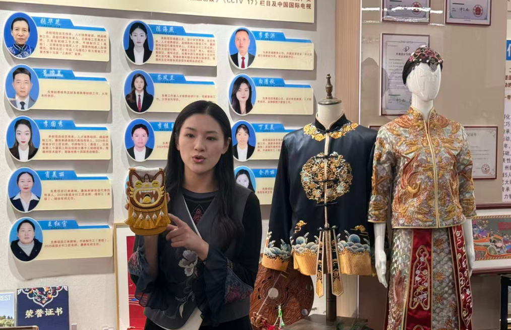探寻文脉根脉，汲取创作灵感——我院2025级本科数字媒体艺术专业赴楚雄州州开展专业采风实践活动 第 5 张